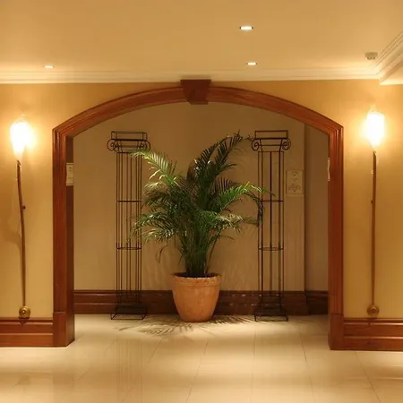 Innisfallen Hotel 4*